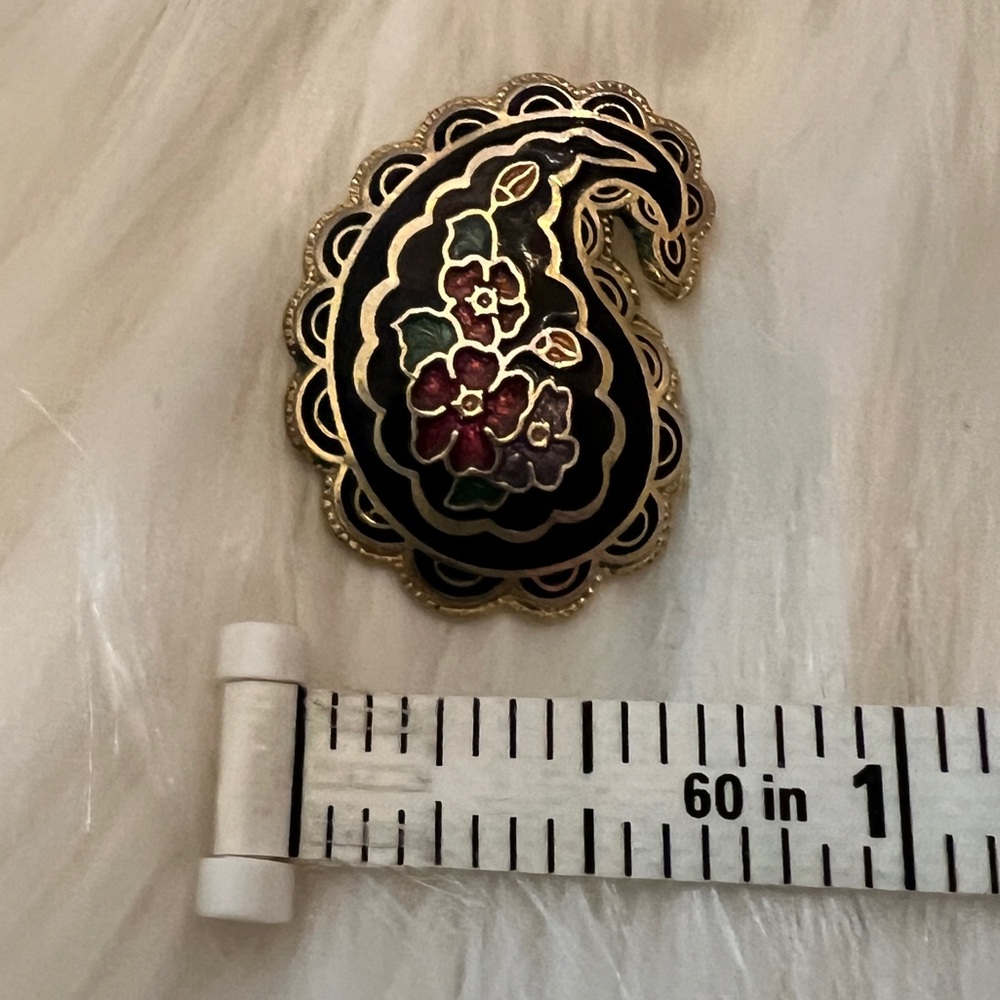 Elegant Vintage Cloisonné Black and Gold Paisley Floral Earrings - Picture 6 of 7